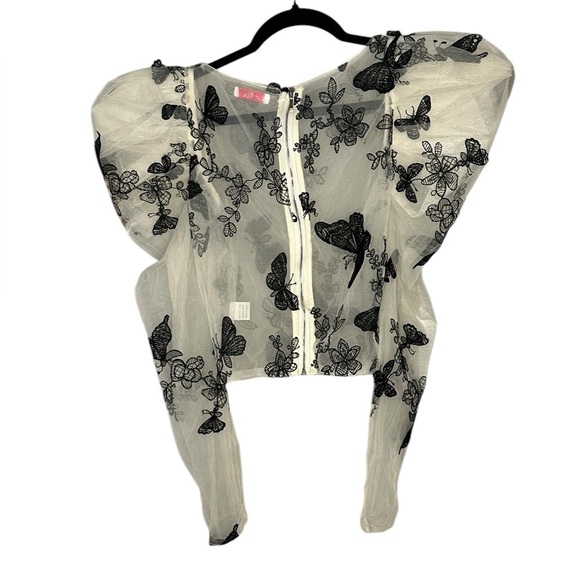La’Ros Appliqué Butterfly Puff Sleeve Crop Small - Picture 3 of 5